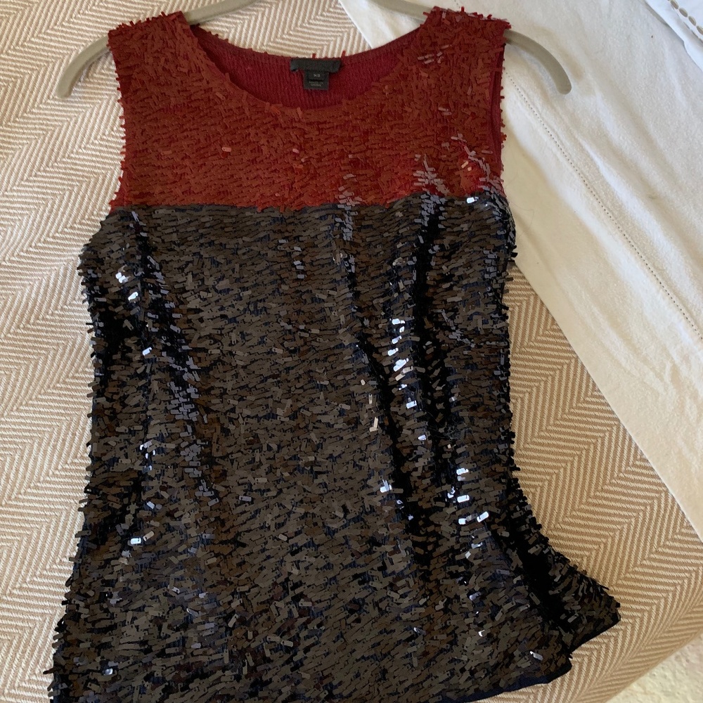 SOLD*******J CREW Sleeveless Sequin Shimmer Shell Black & Burgundy XS P